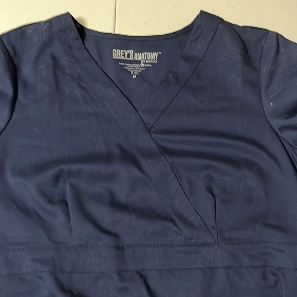 Greys Anatomy navy scrub top. Size Medium - Picture 8 of 9